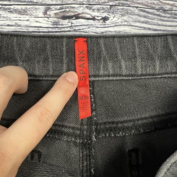 Spanx Ready To Wow Black Pull on Shape Contour Leggings Jeans 2420, Size M - Picture 4 of 7